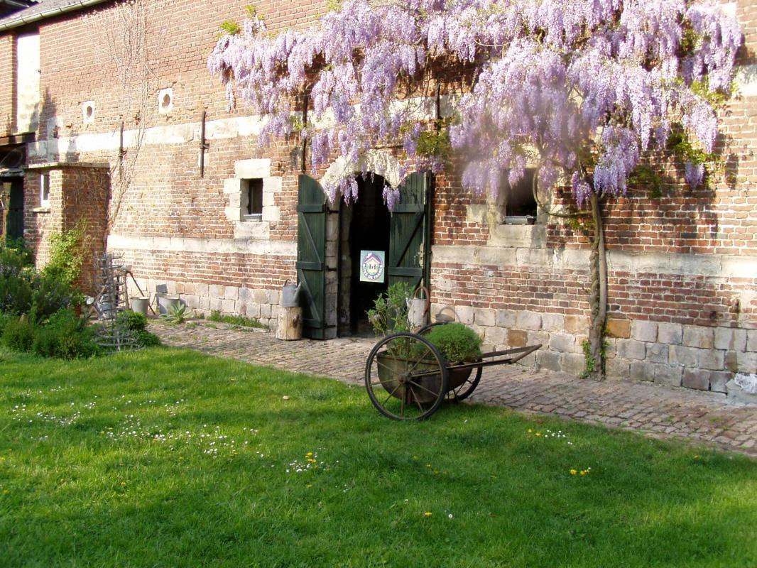 photo 0