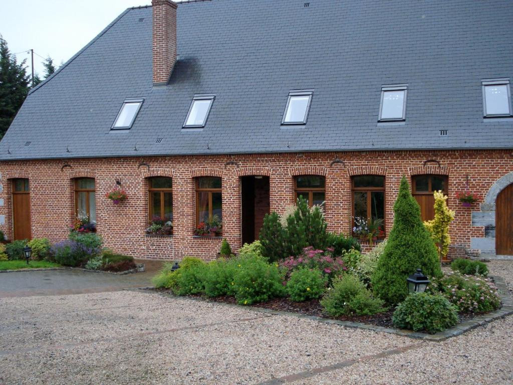 photo 0