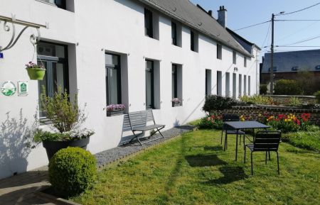 G&icirc;te n&deg;592491 Solre-le-Ch&acirc;teau - Nord - photo