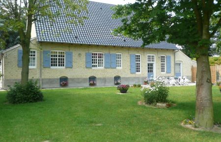 G&icirc;te n&deg;1376 Hondschoote - Nord - Typique maison flamande